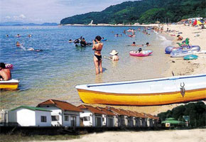 逗子ヶ浜海水浴場・青少年旅行村の画像