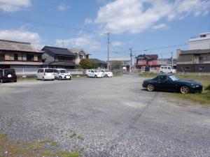 (2)旧庁舎仮駐車場